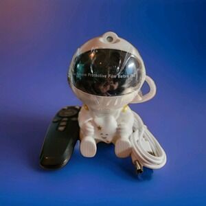 Night Light Starry Night Galaxy Projector Astronaut in White NEW Bedtime Silent